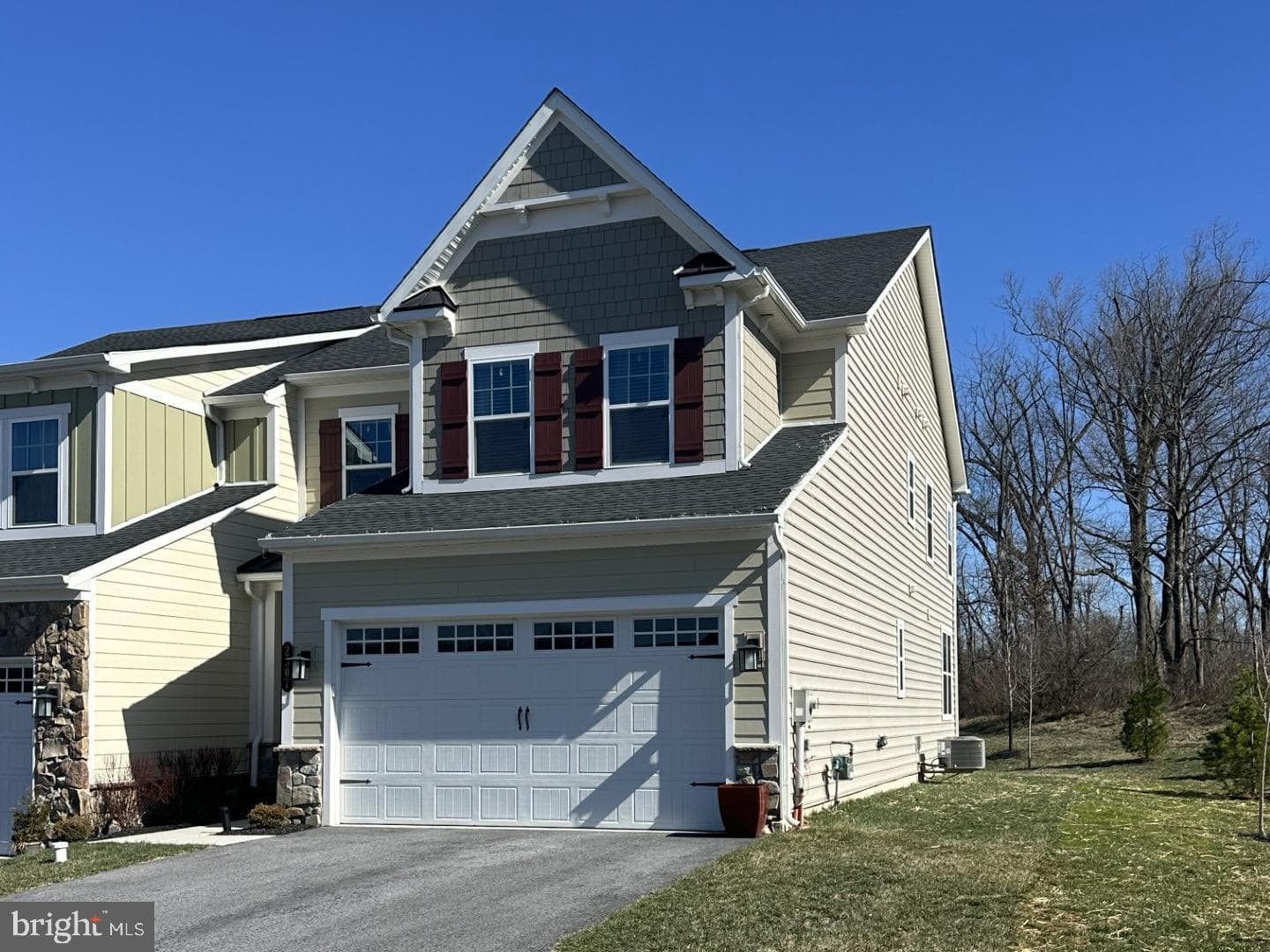 2307 Twain Circle photo 2