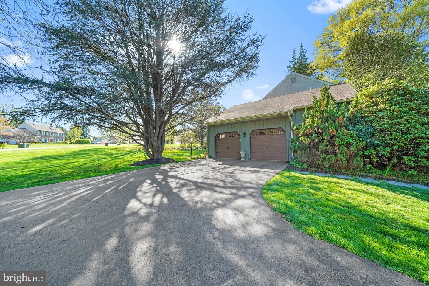 323 Maple Drive photo 21