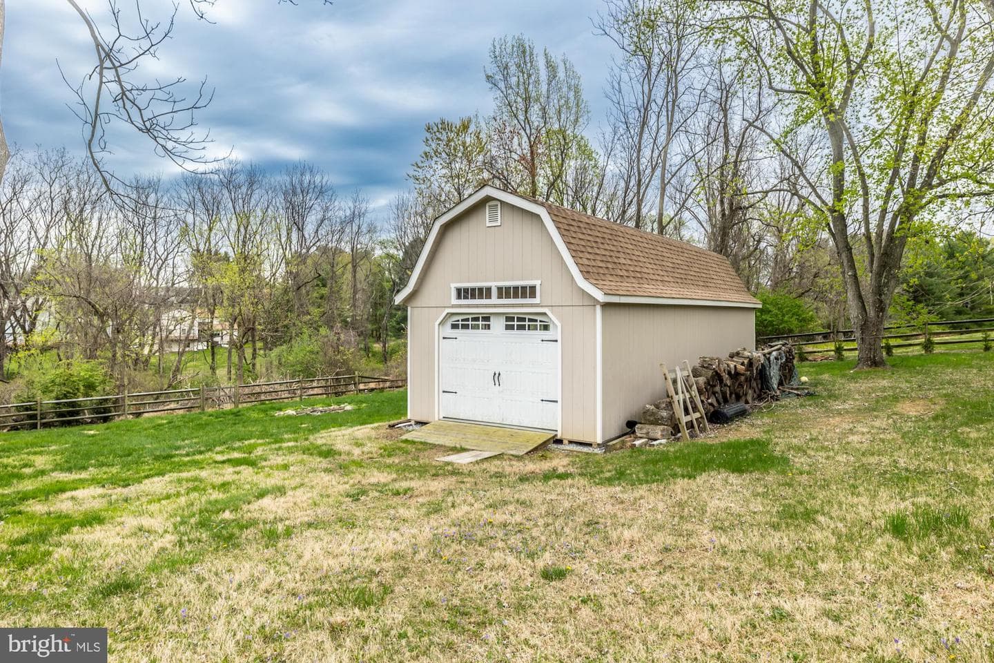 1107 Overlook Drive photo 9