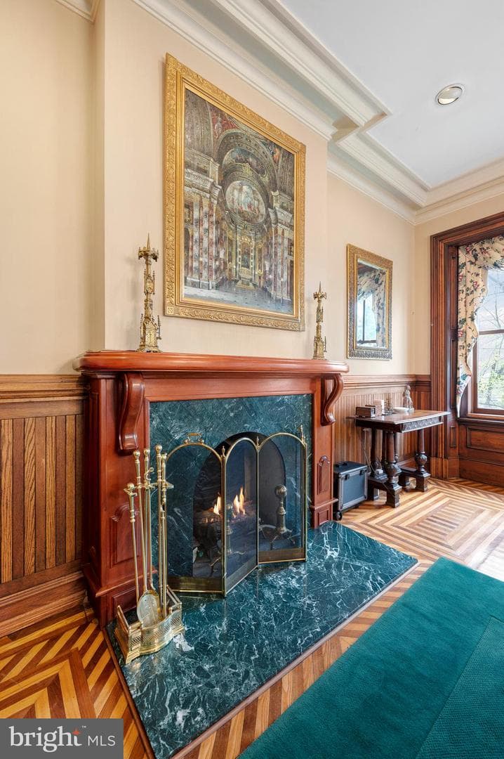 99 Starr Street photo 10