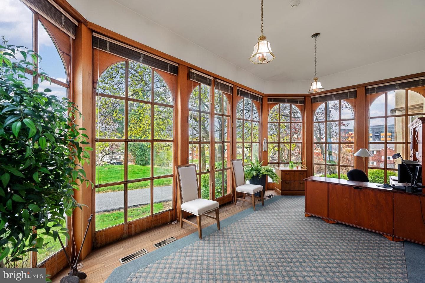 99 Starr Street photo 14