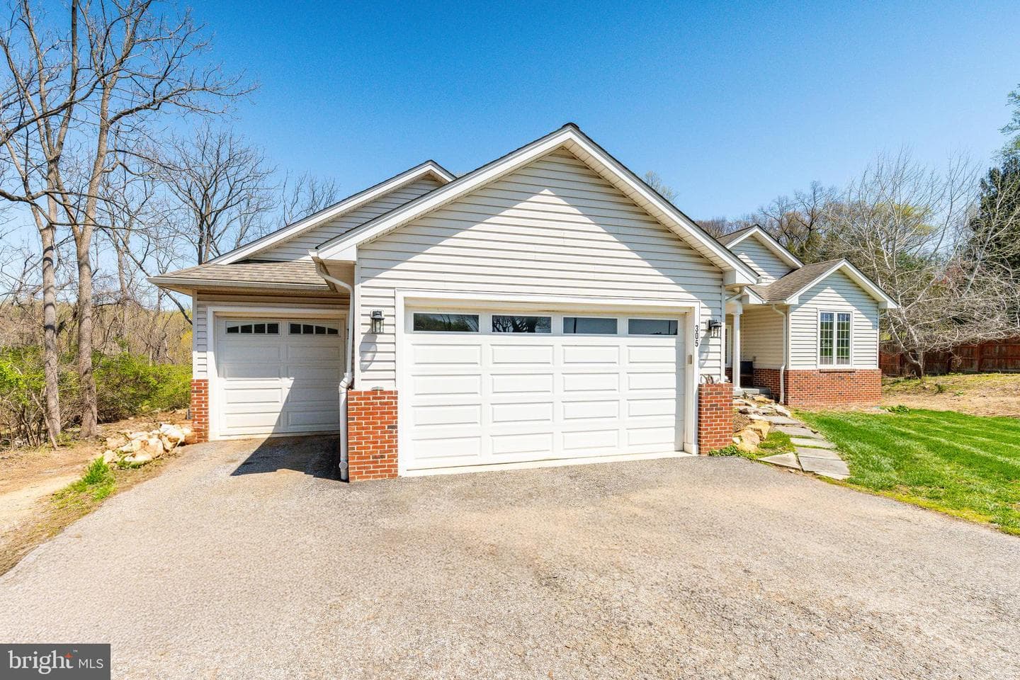 305 Dutton Mill Road photo 2