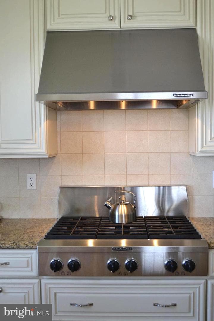 285 Gaston Lane photo 12