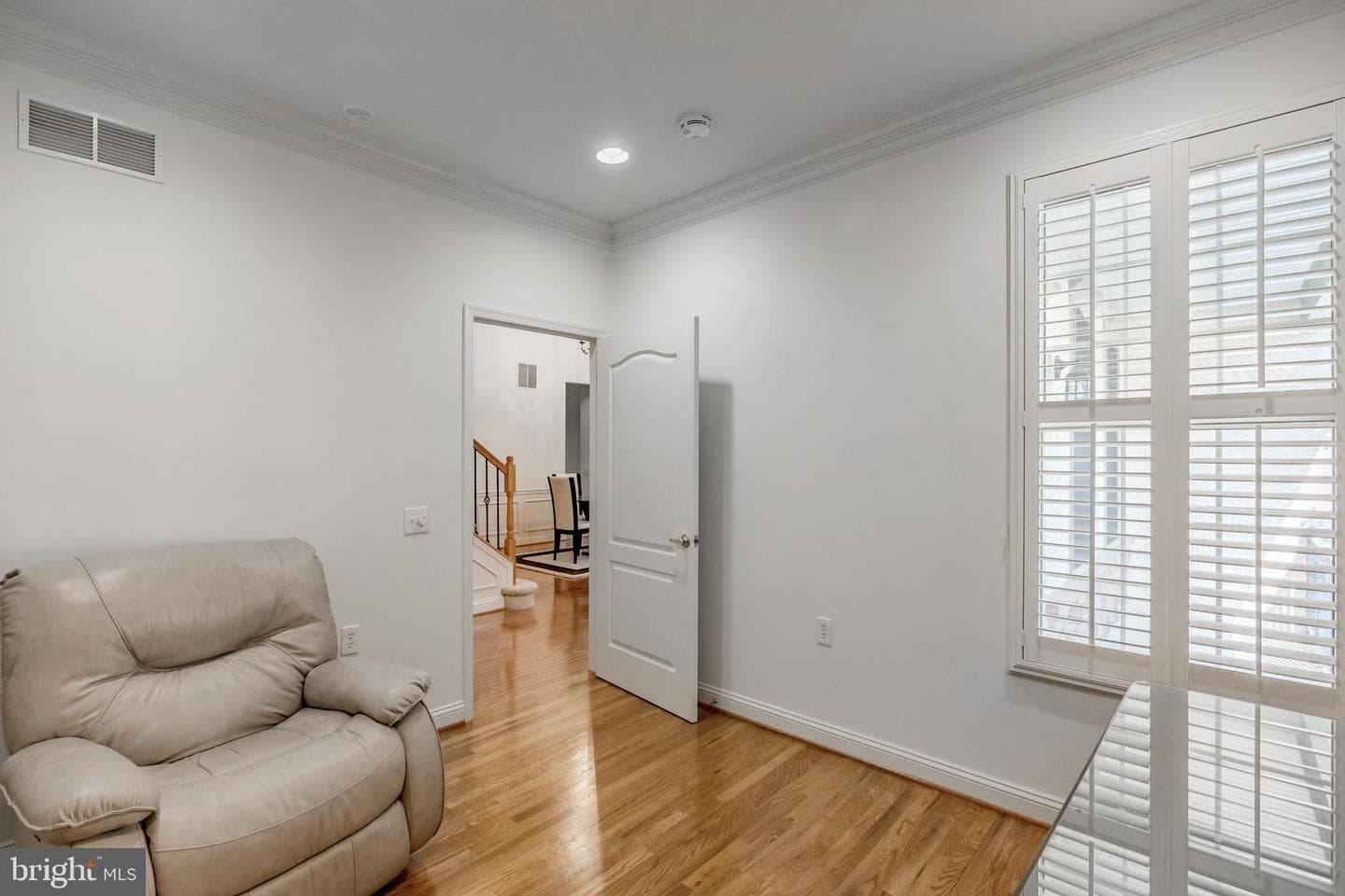 1736 Yardley Drive photo 24