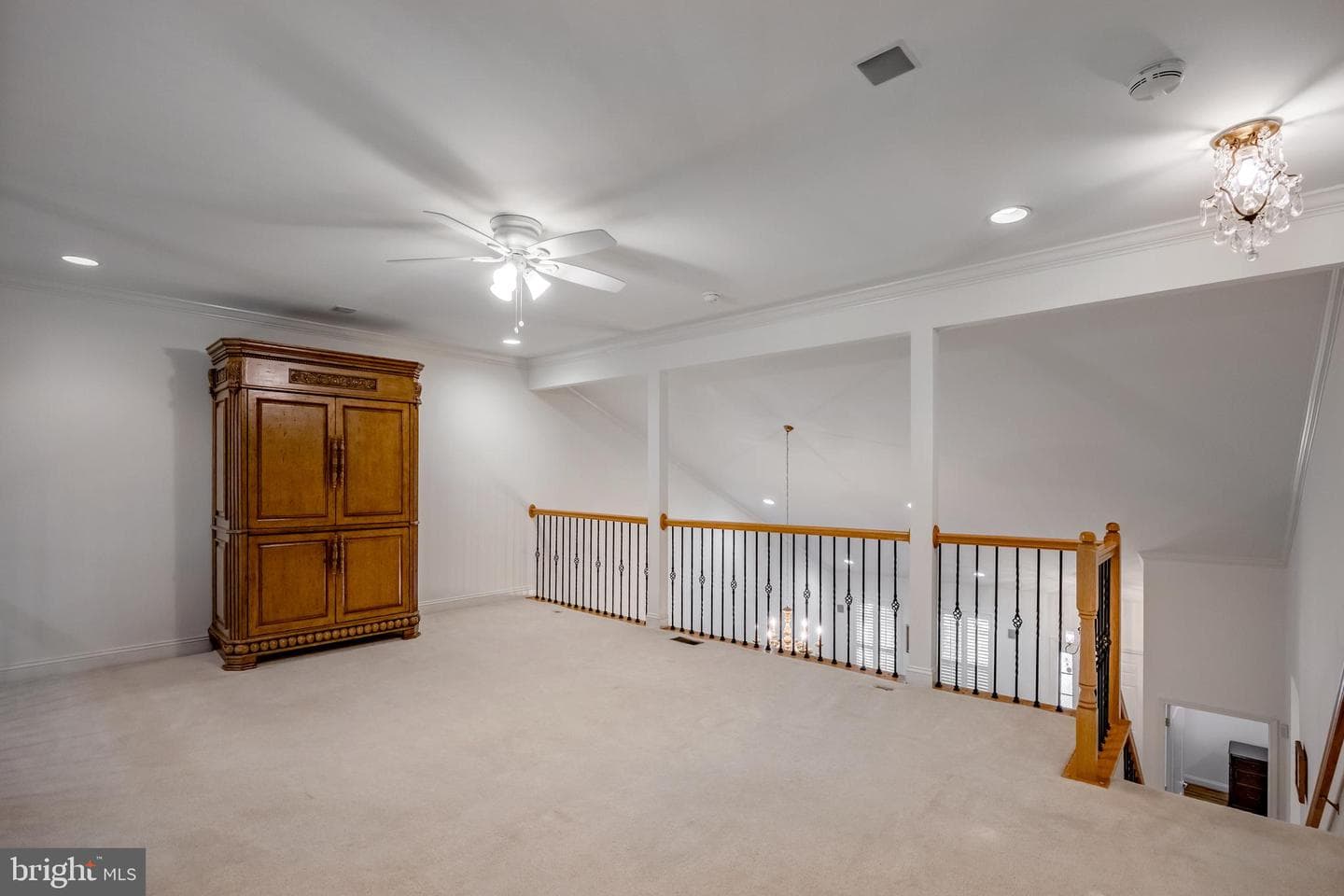 1736 Yardley Drive photo 36