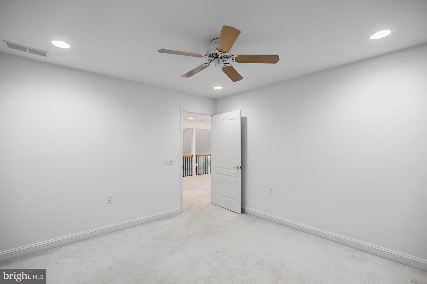 1736 Yardley Drive photo 39