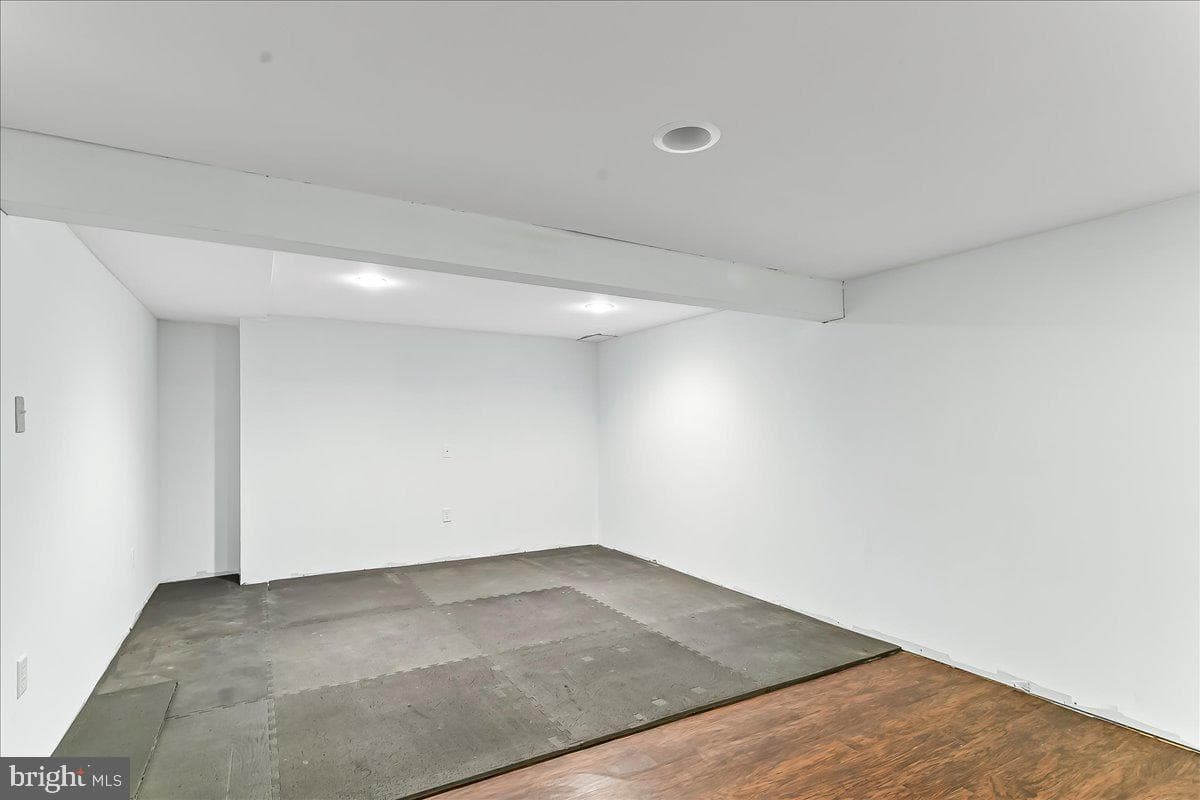 128 Elkdale Road photo 30