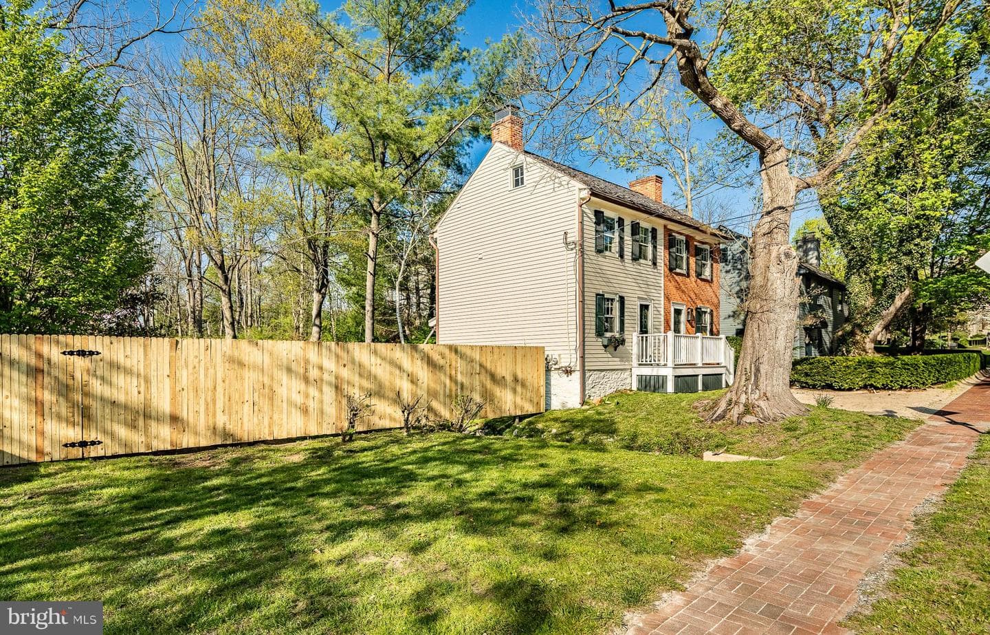 1675 W Doe Run Road photo 2