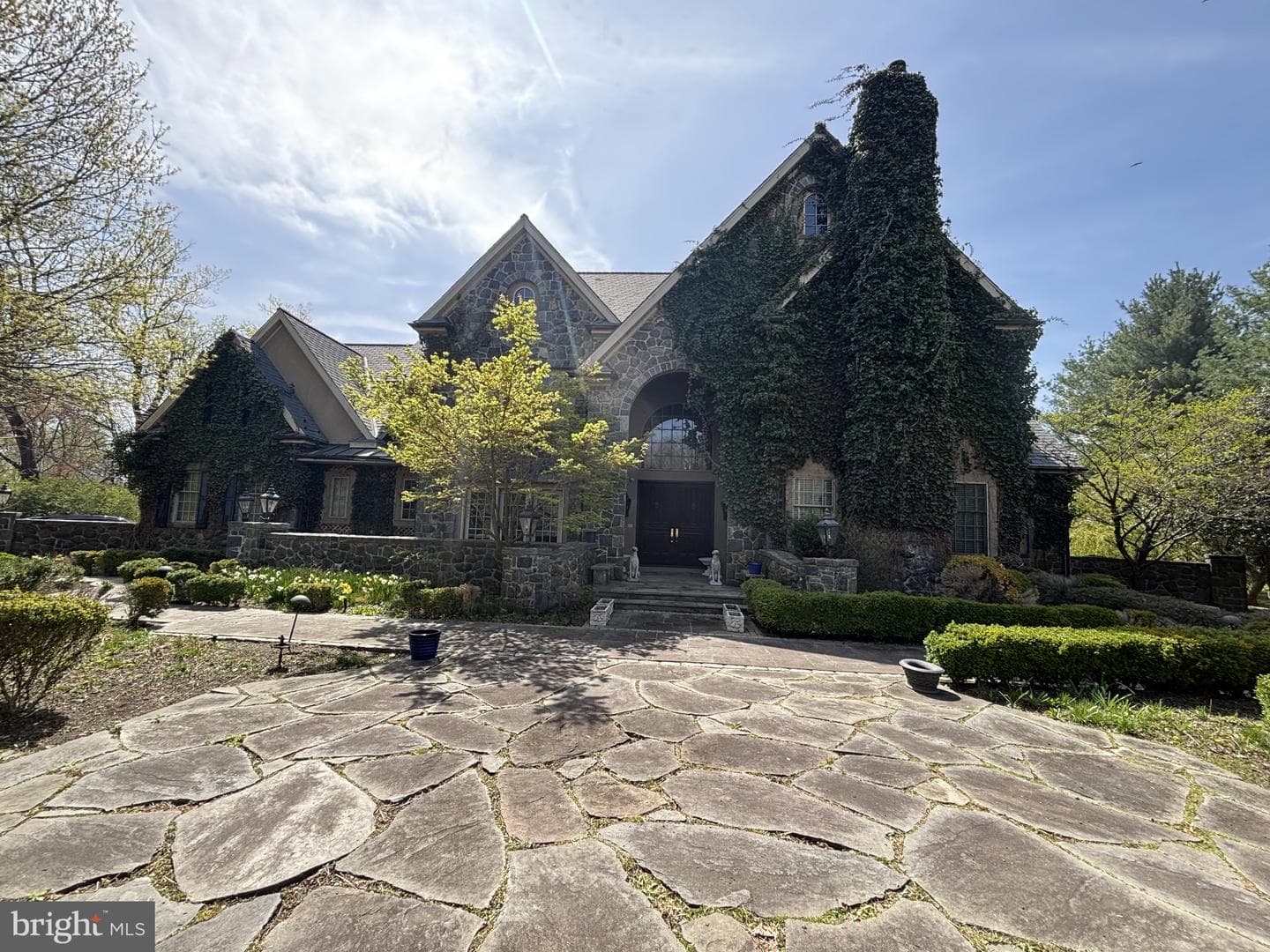 40 Nivin Lane photo 2