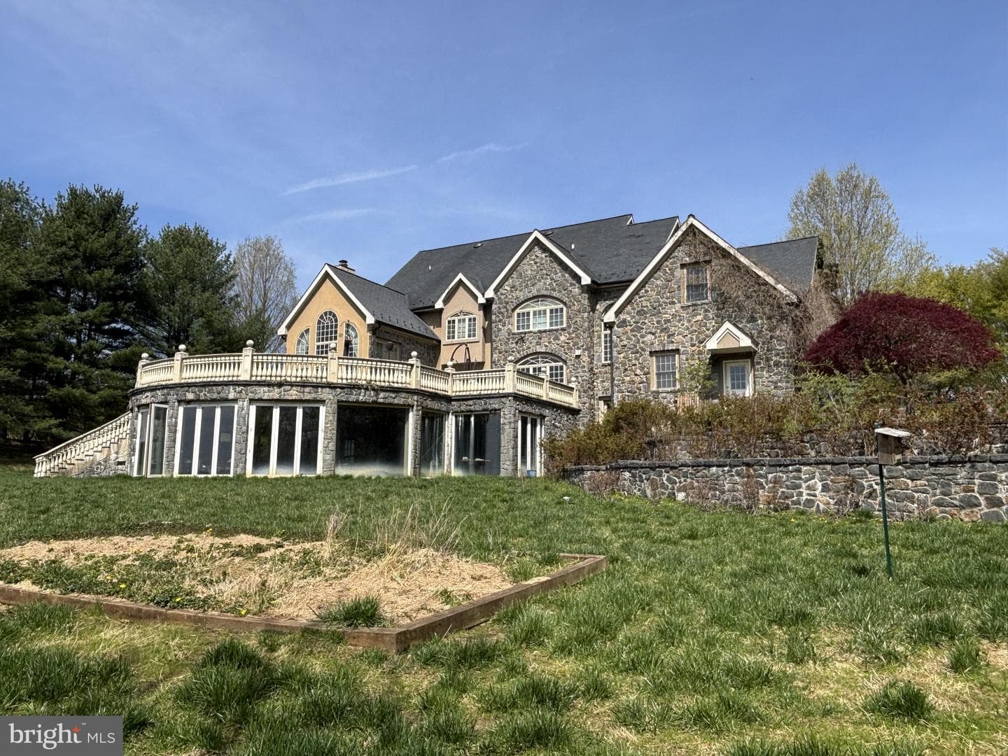40 Nivin Lane photo 9