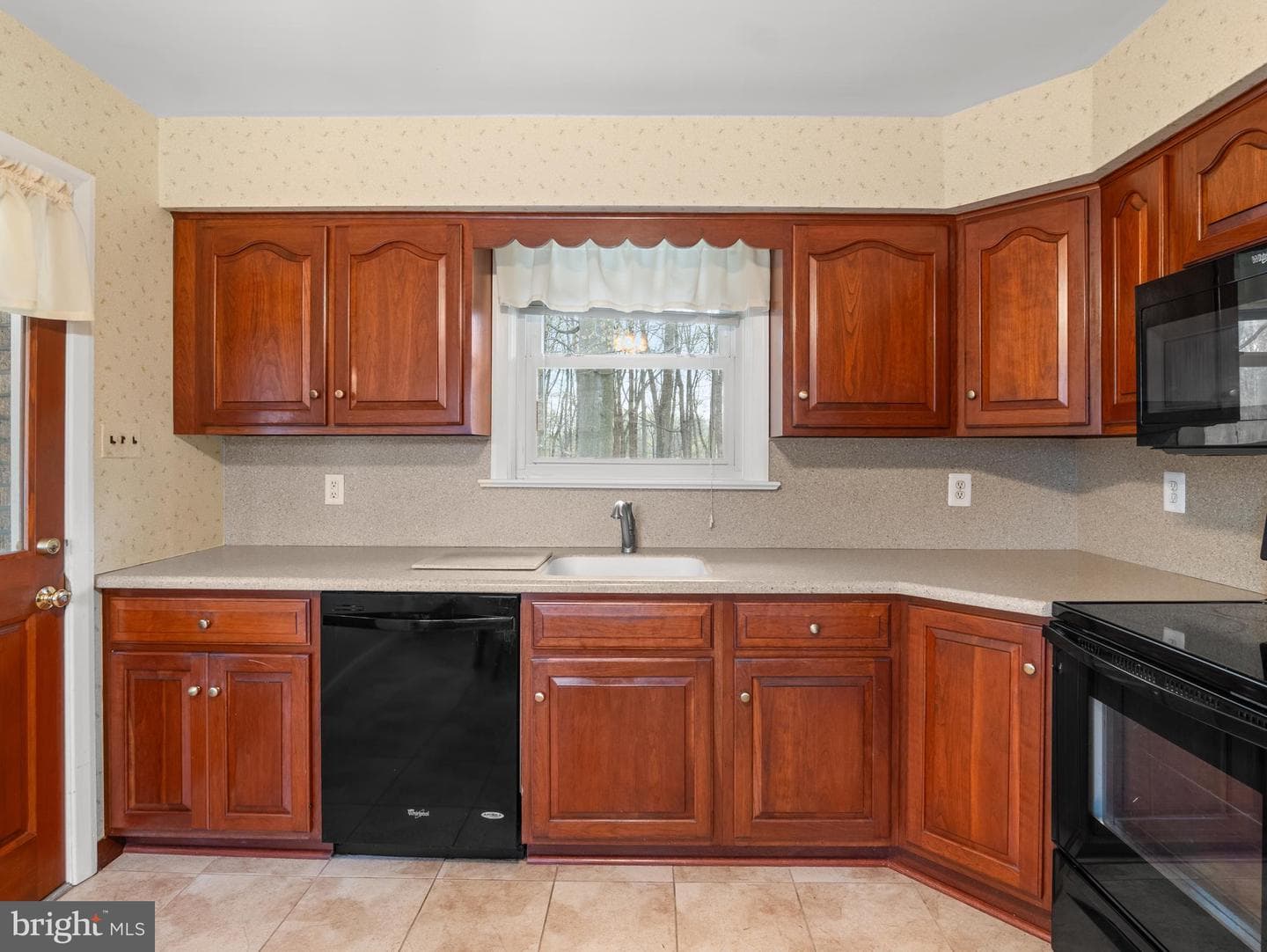 210 Walnut Hill Road photo 9