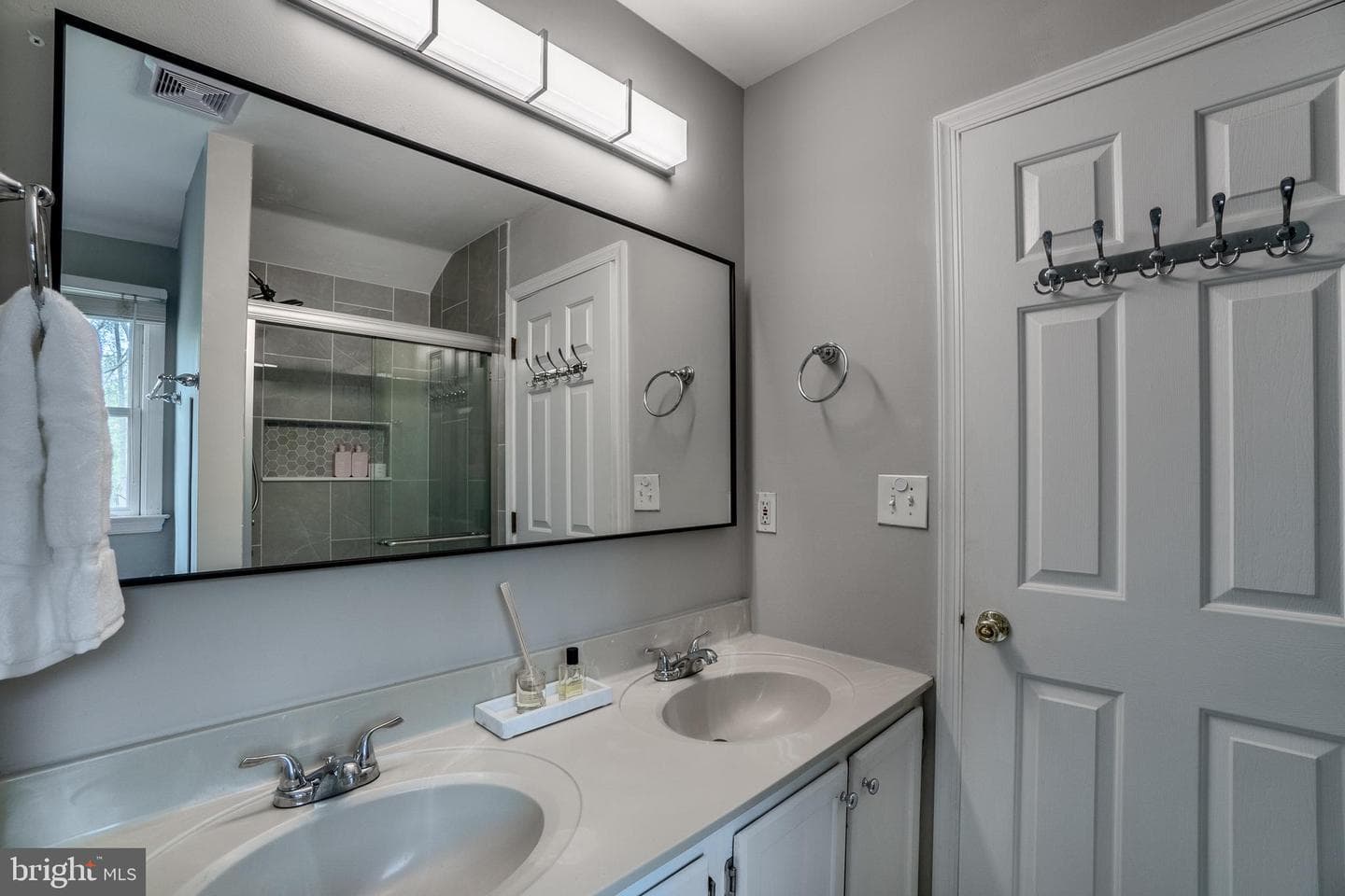 10 N Wertz Lane photo 21