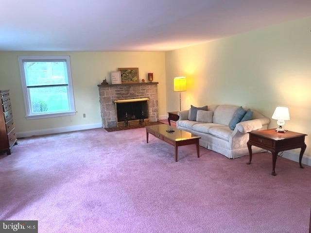 218 W Locust Street photo 12