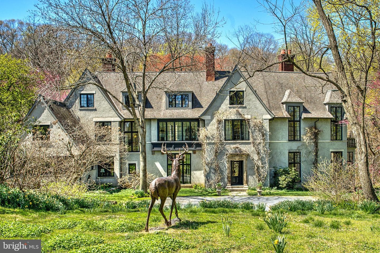 227 Jackson Road photo 1
