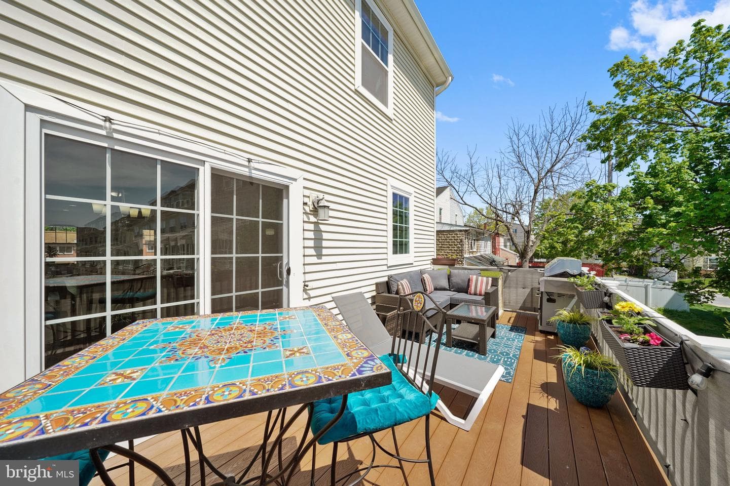 318 E Barnard Street photo 12