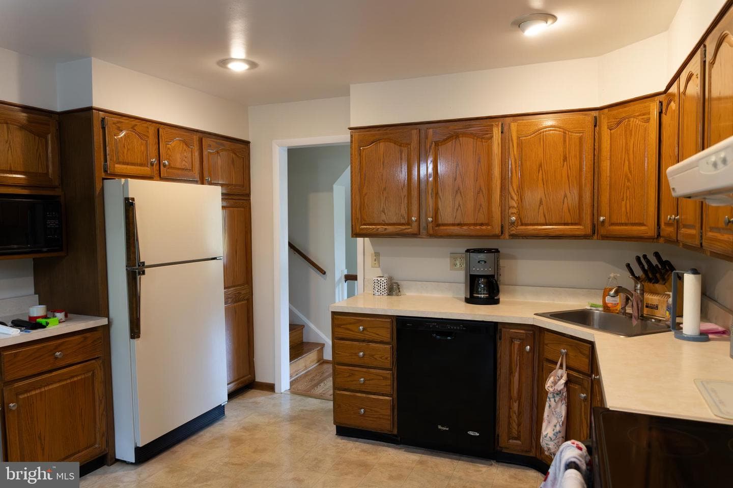 403 Leslie Lane photo 11