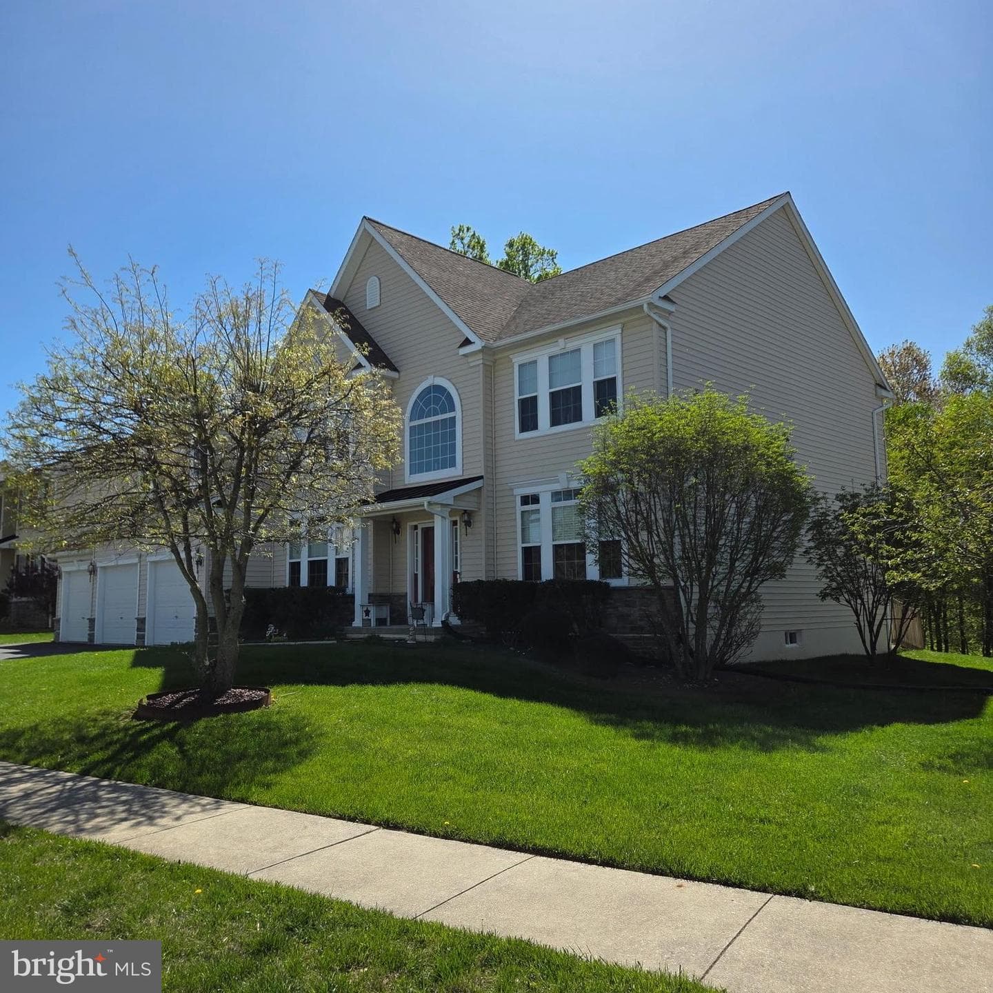 3212 Silbury Hill photo 2