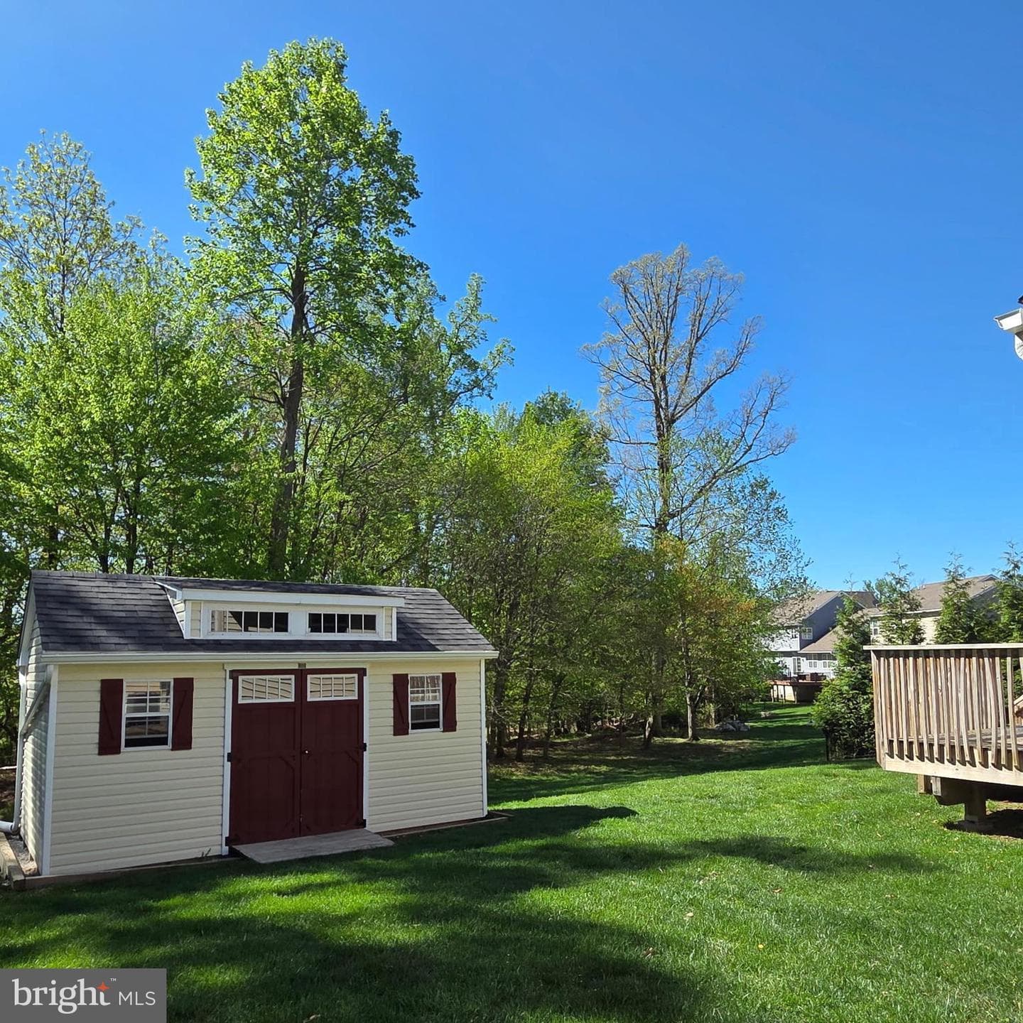 3212 Silbury Hill photo 3