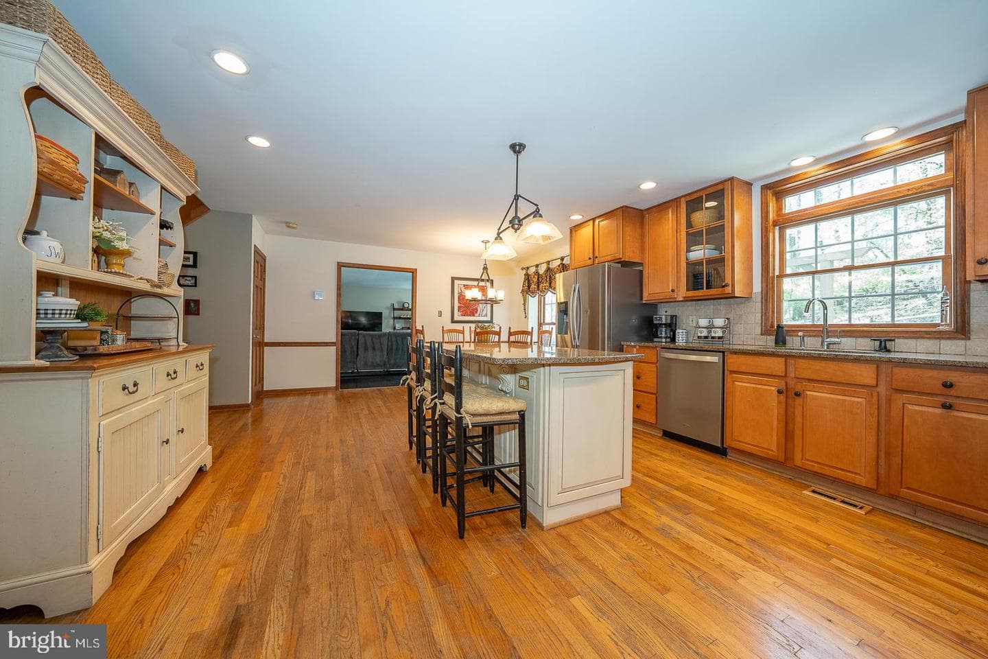 266 Deerhaven Way photo 11