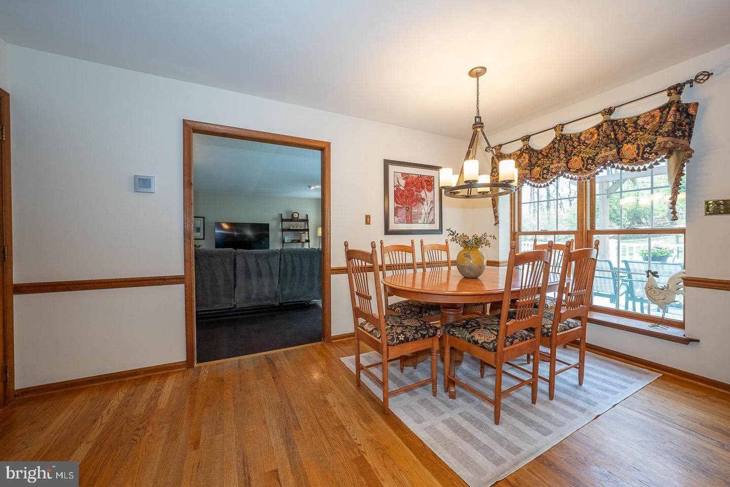 266 Deerhaven Way photo 13