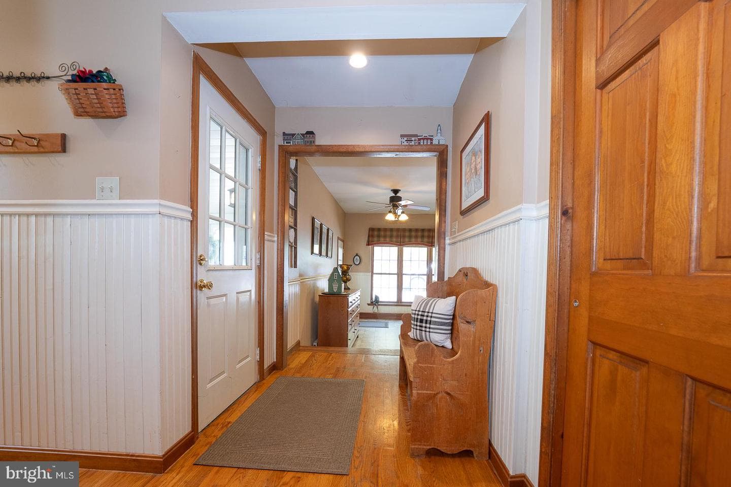 266 Deerhaven Way photo 20