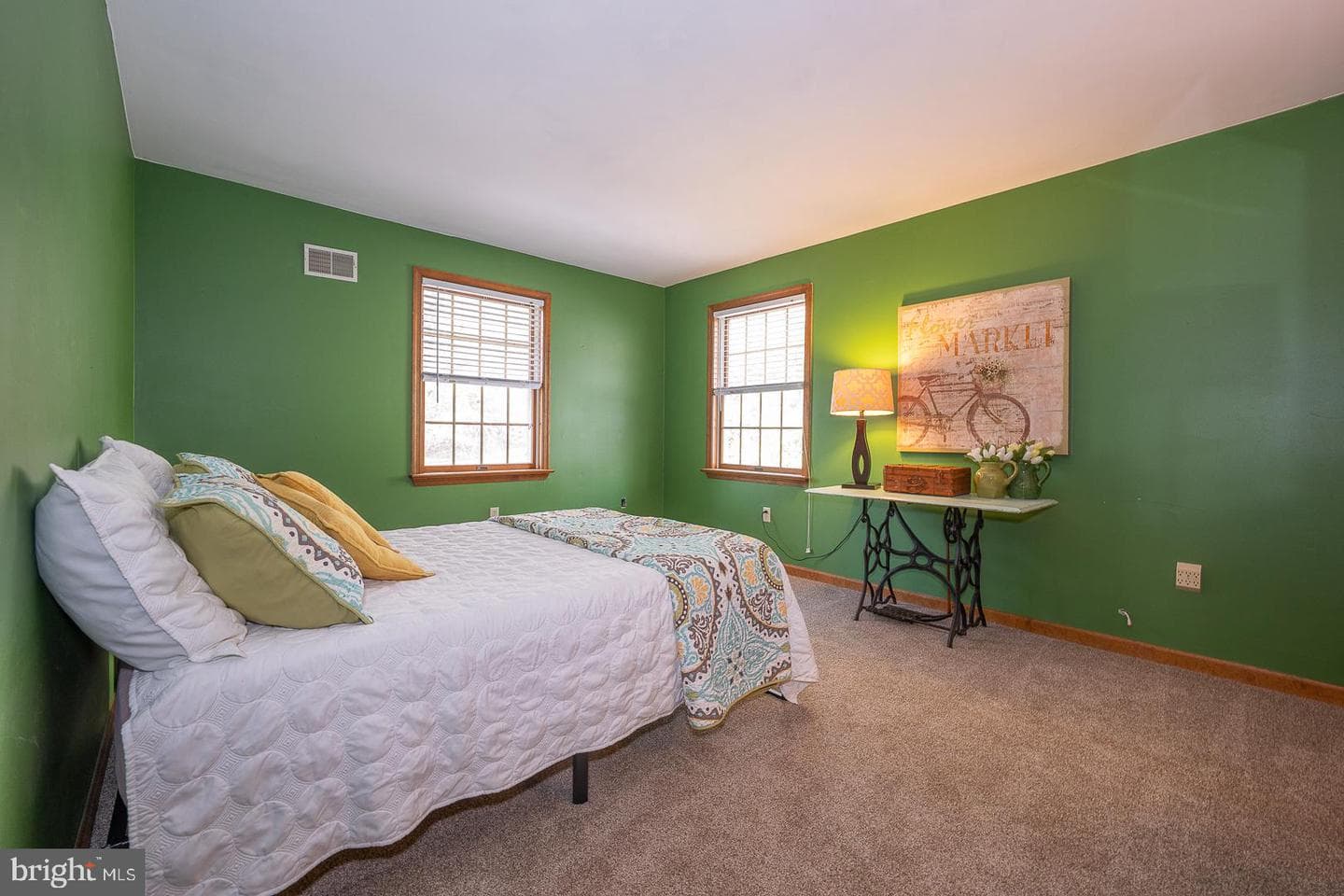 266 Deerhaven Way photo 38