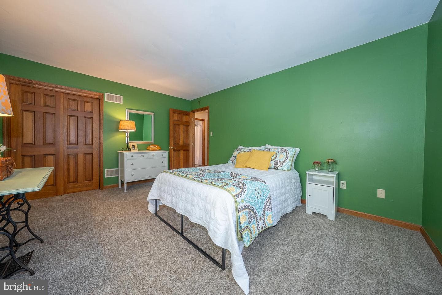 266 Deerhaven Way photo 39