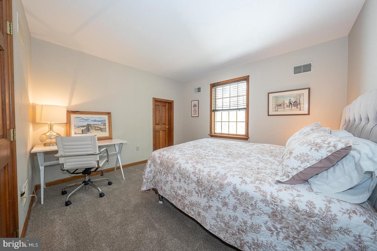 266 Deerhaven Way photo 42