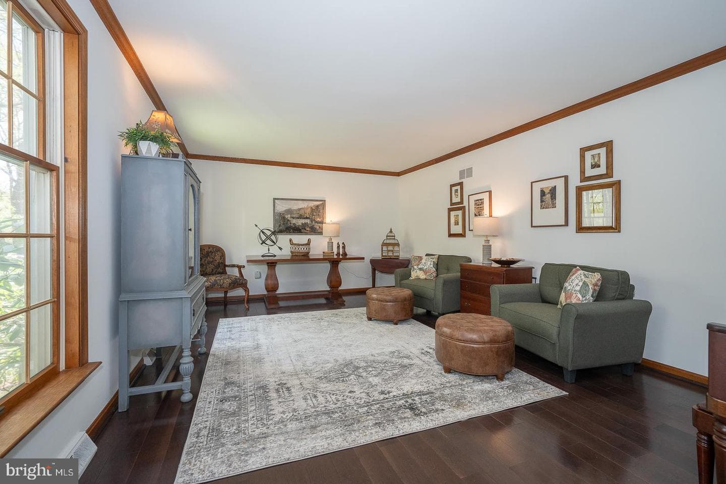 266 Deerhaven Way photo 7