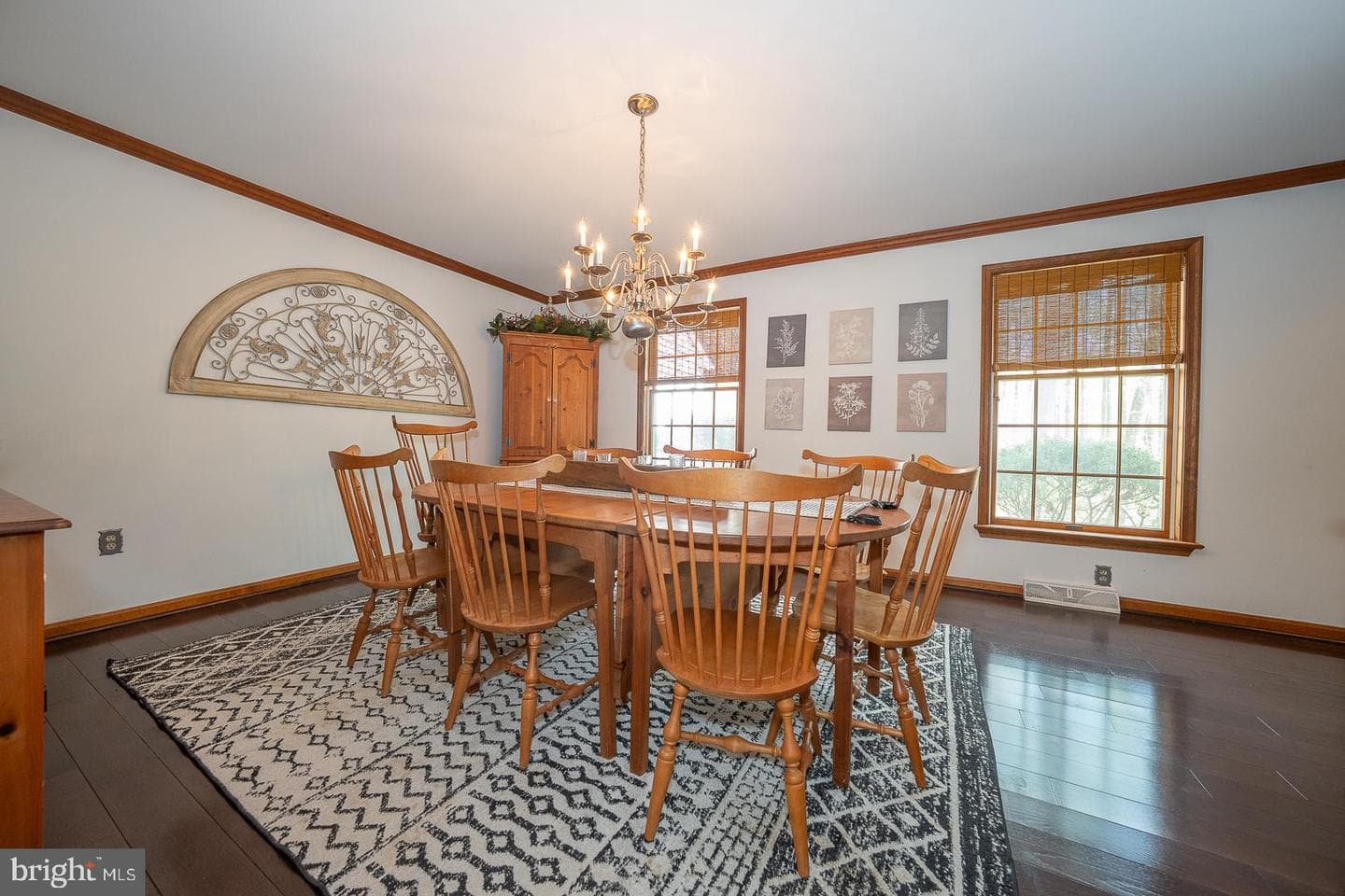 266 Deerhaven Way photo 9