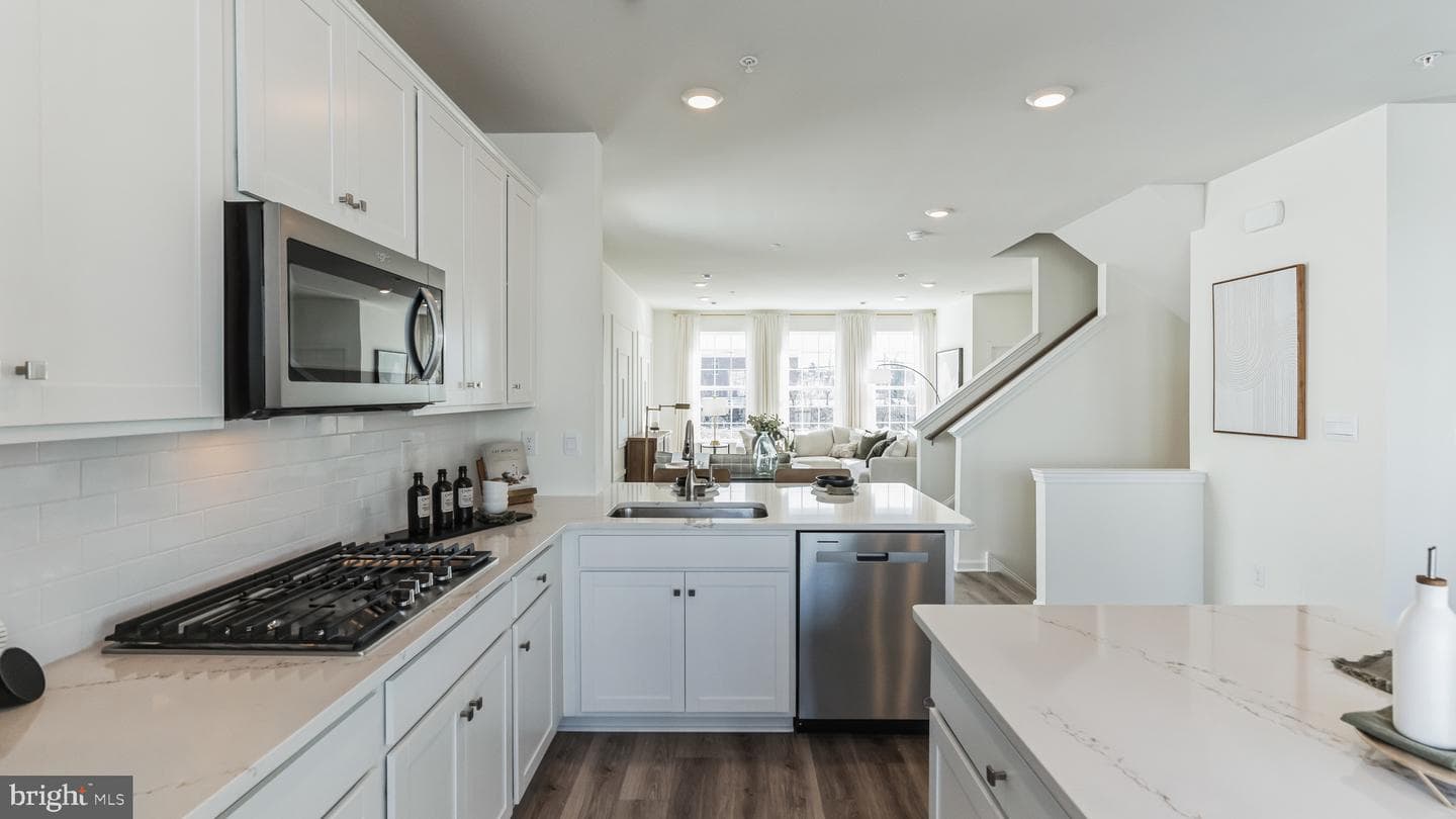 241 Smithworks Boulevard photo 5