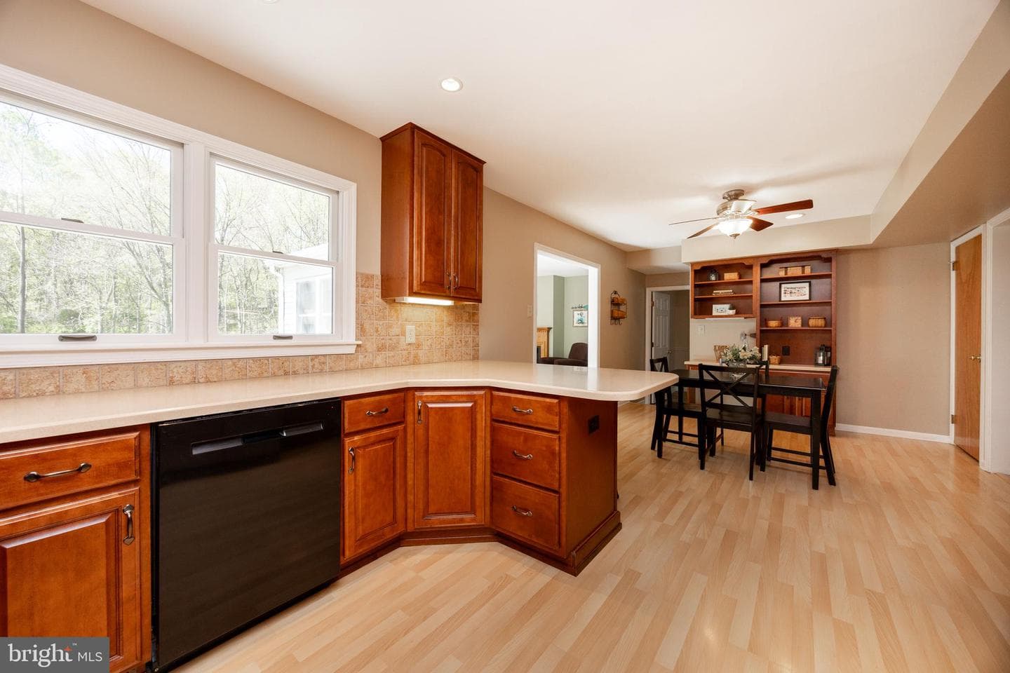 1422 Henry Drive photo 10