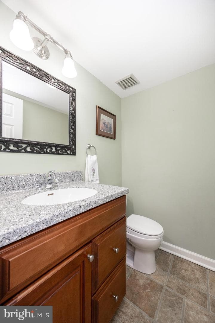 1422 Henry Drive photo 15