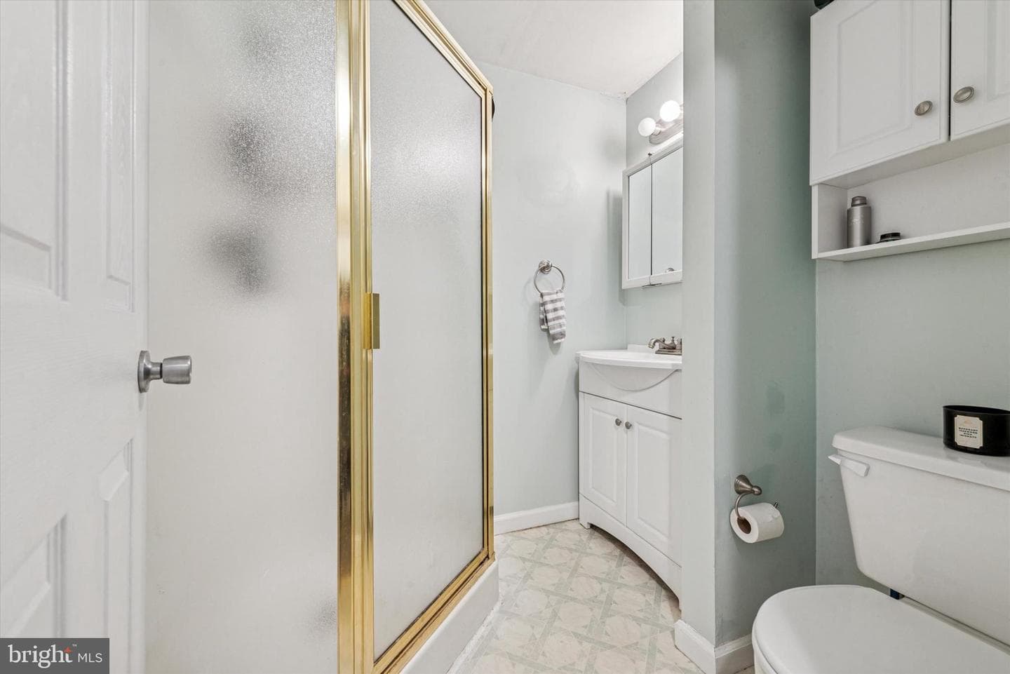 611 Morgan Drive E photo 10