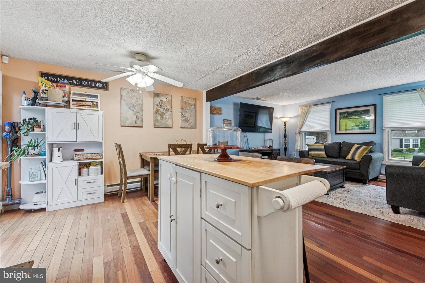 611 Morgan Drive E photo 4