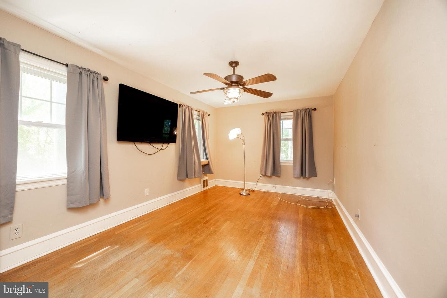 1326 Walnut Street photo 15