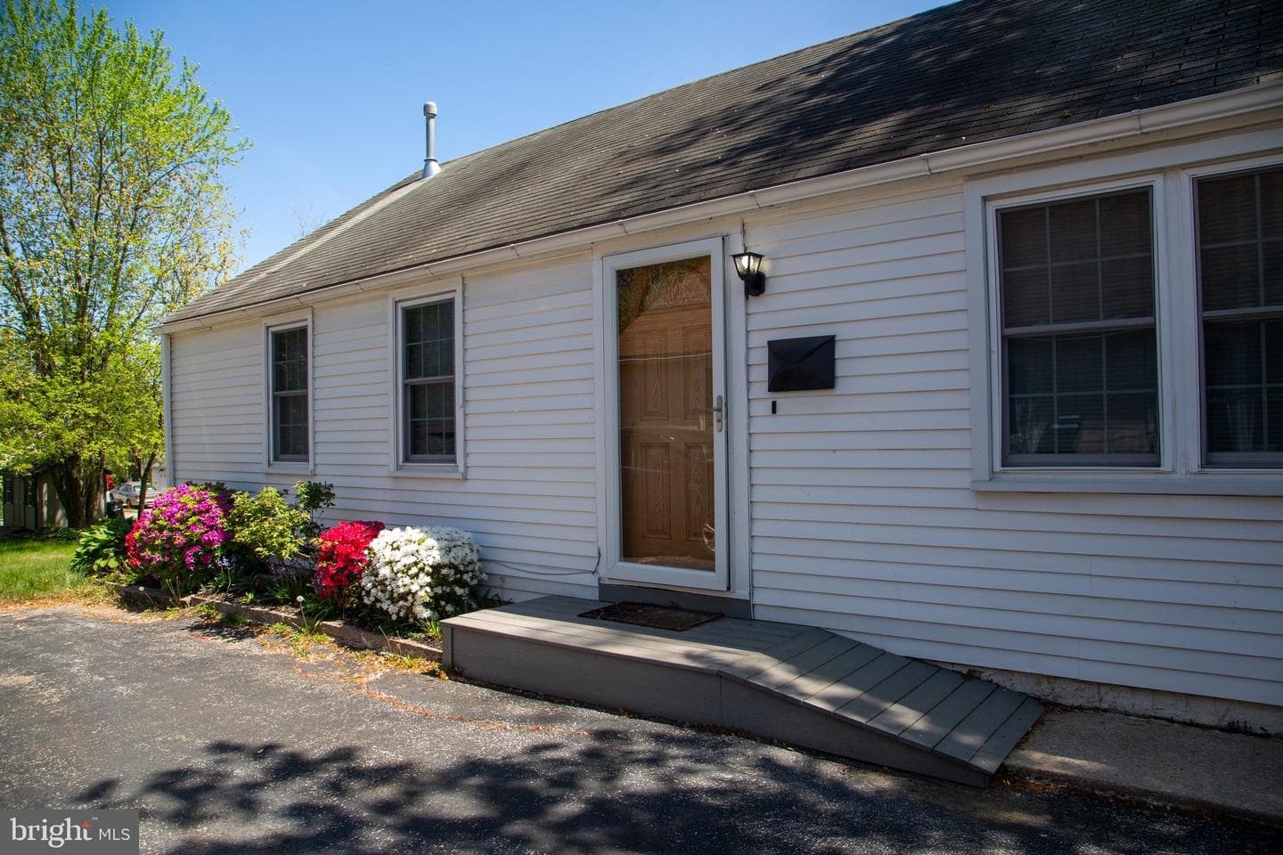 407 Virginia Avenue photo 1