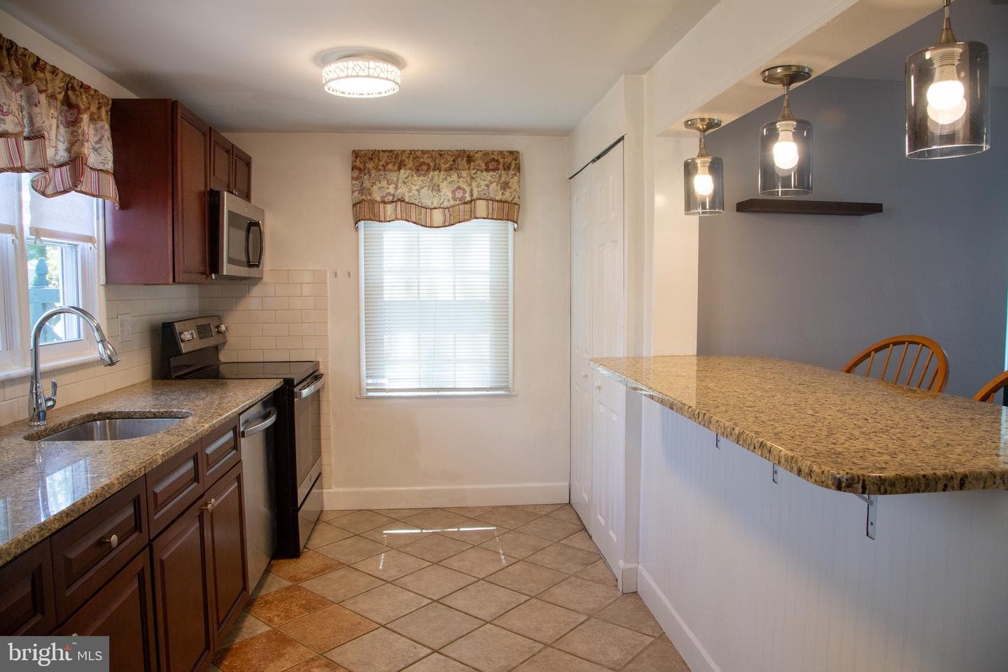 407 Virginia Avenue photo 8