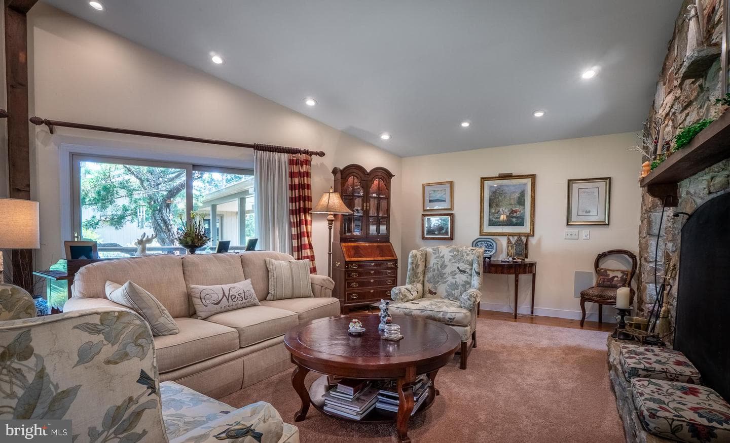 372 Lucky Hill Road photo 18