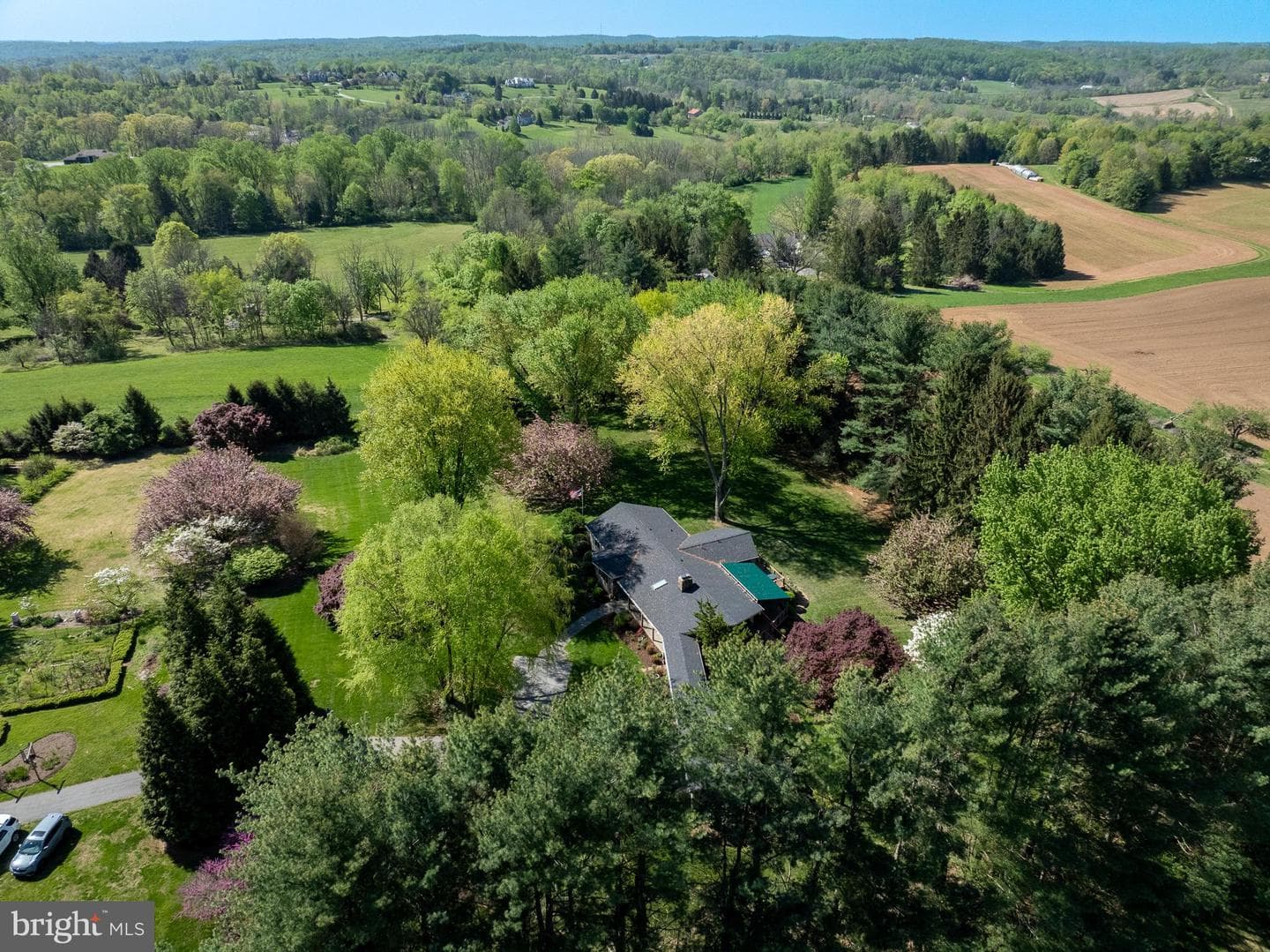 372 Lucky Hill Road photo 40