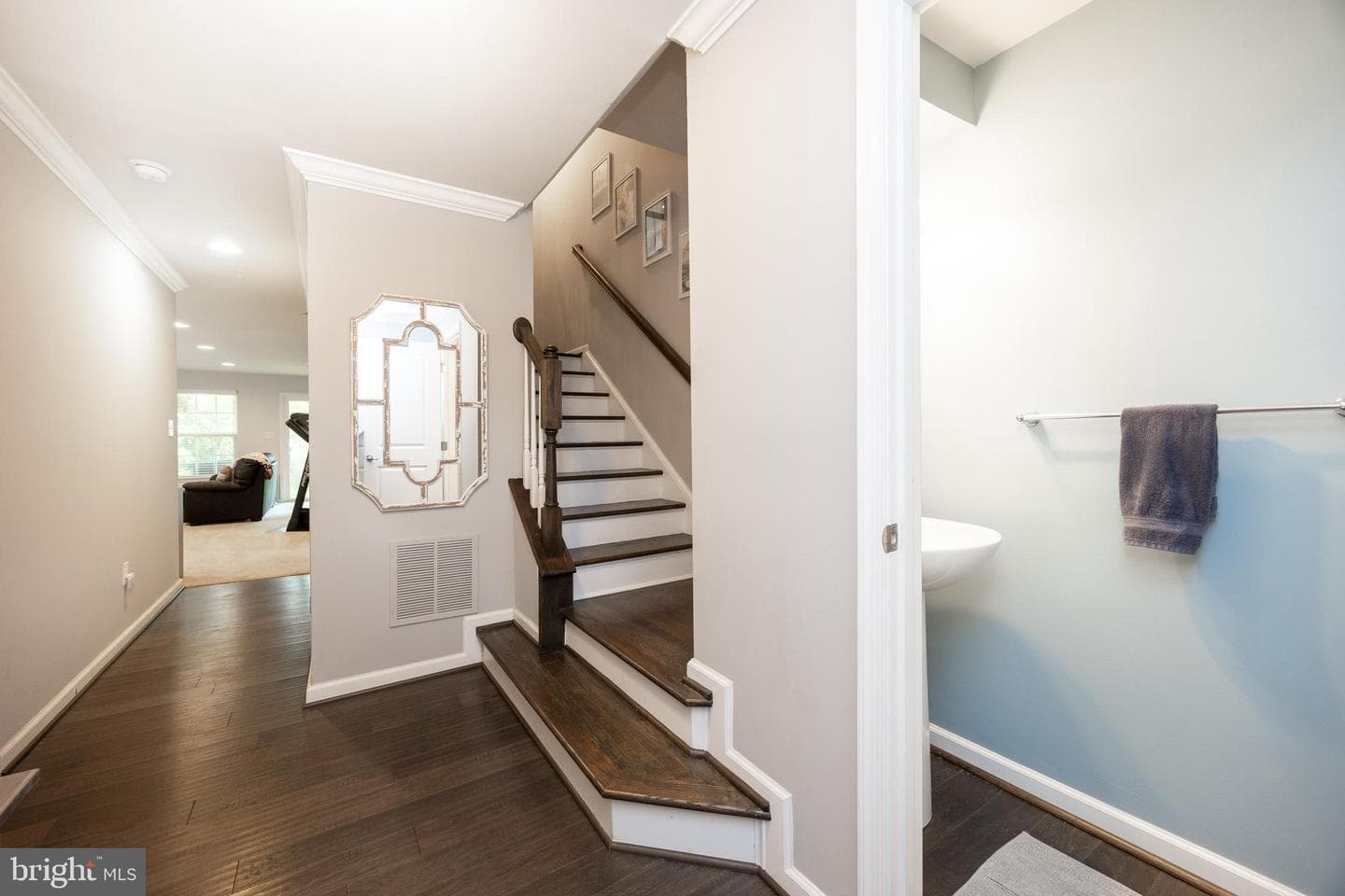 124 Cricket Drive photo 8
