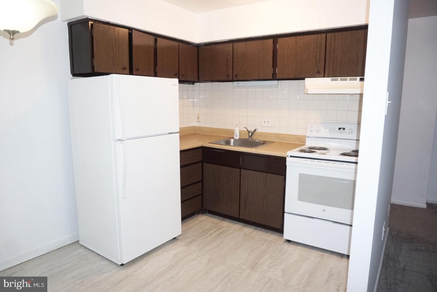 335 E Lancaster Avenue #d21 photo 2