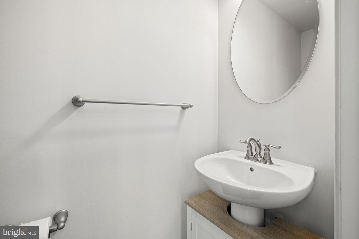 502 Sapphire Drive photo 32