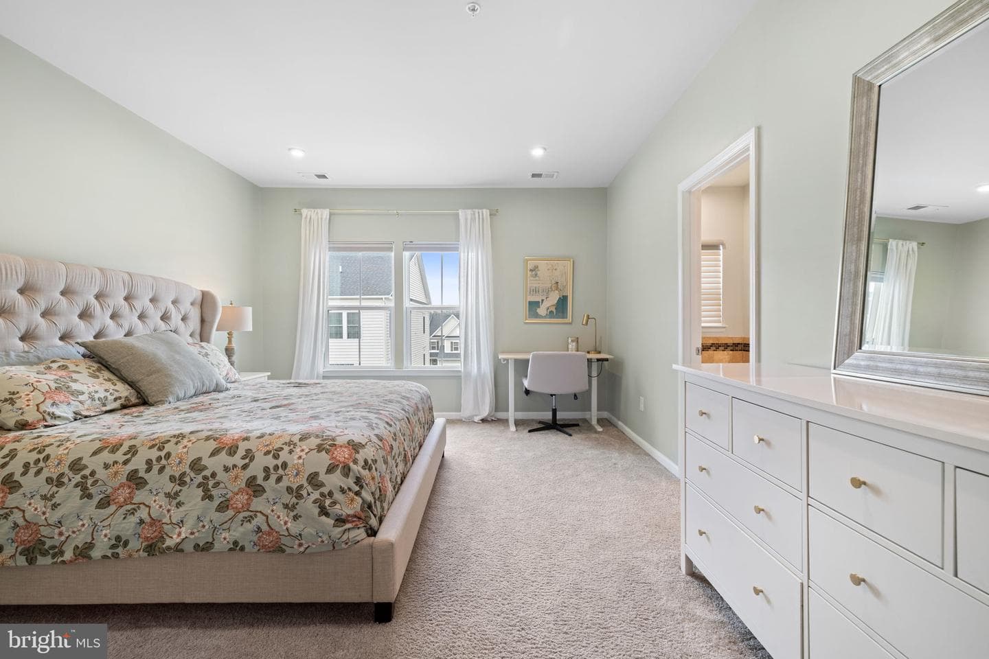 502 Sapphire Drive photo 36