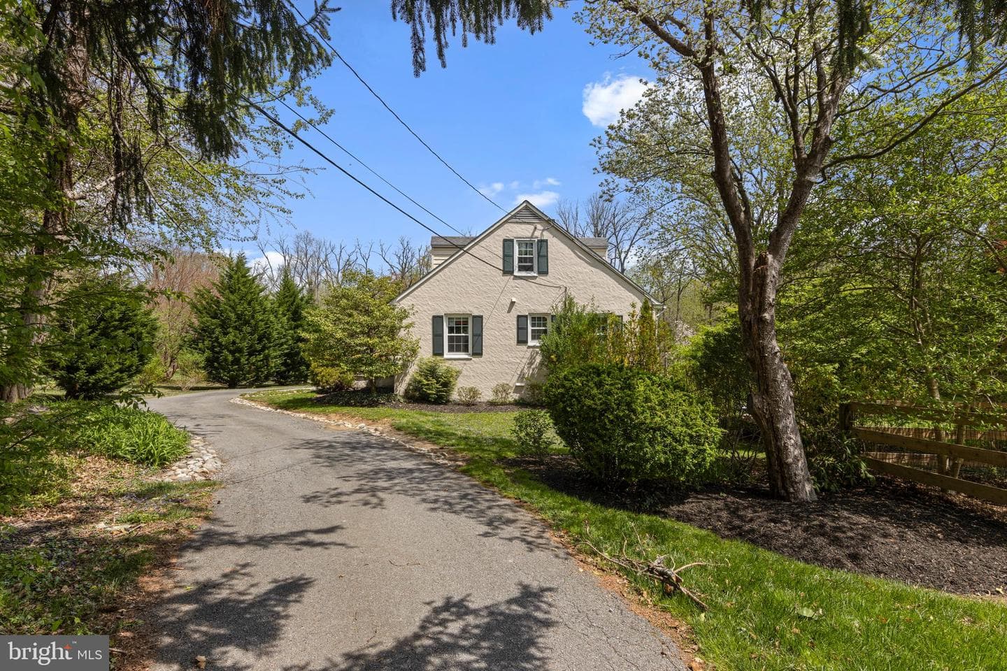 321 N Broad Street photo 11
