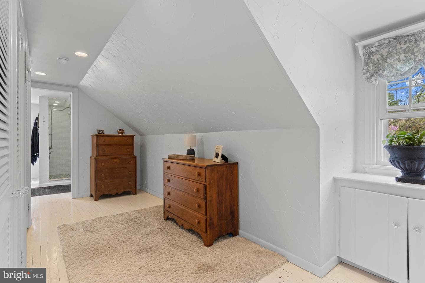 321 N Broad Street photo 63
