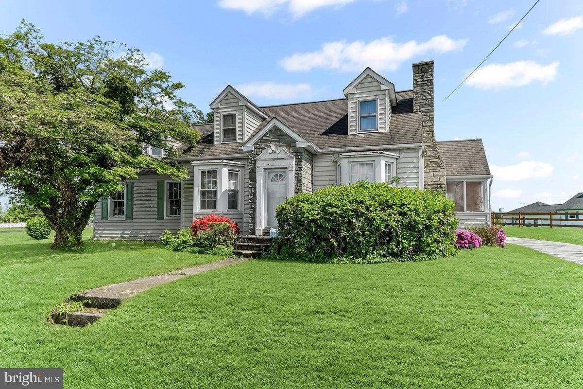 104 Hatfield Road