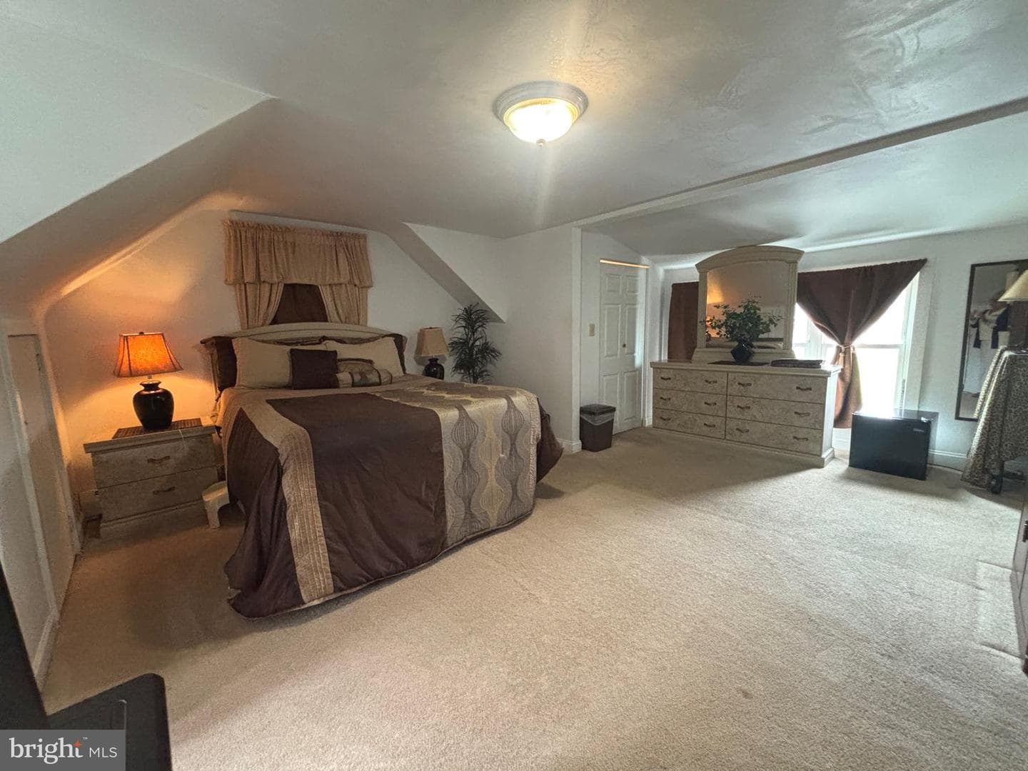 104 Hatfield Road photo 22