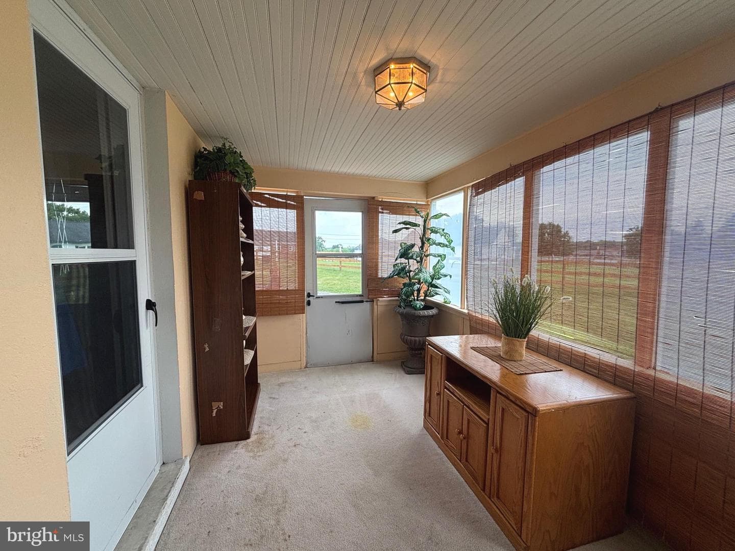 104 Hatfield Road photo 31