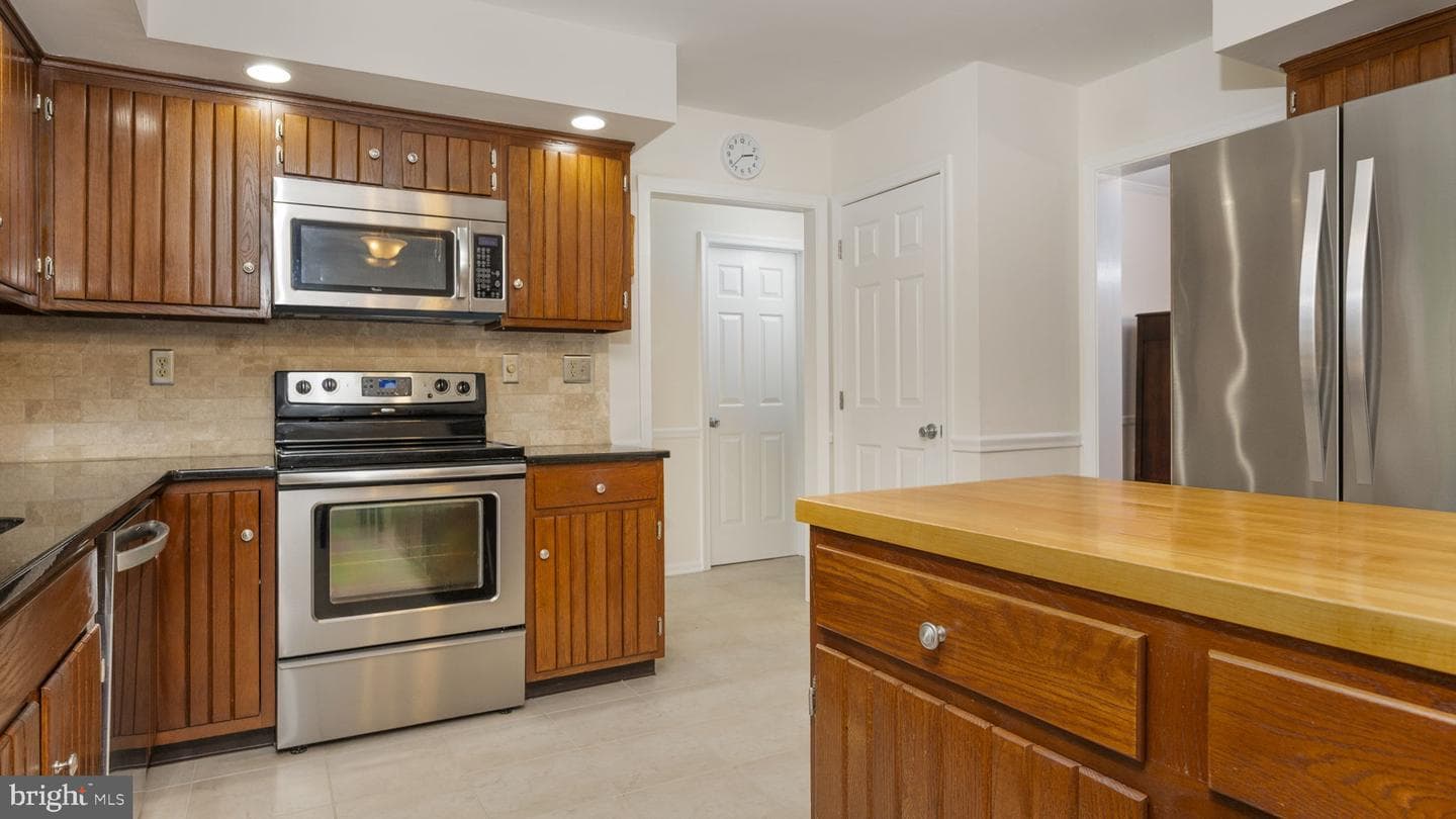 909 Greene Countrie Drive photo 9